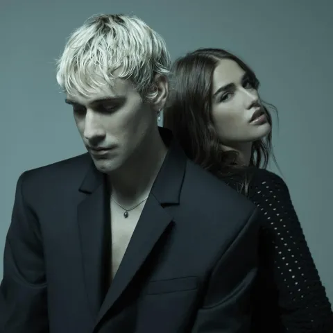 Mr.Rain & Clara — UN MILIONE DI NOTTI cover artwork