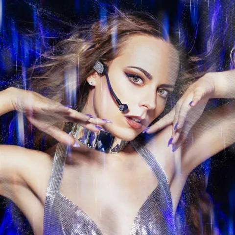 Hannah Diamond — Invisible cover artwork
