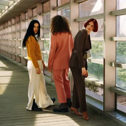 MUNA — Stayaway cover artwork