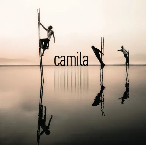 Camila featuring Wanessa Camargo — Abrázame cover artwork