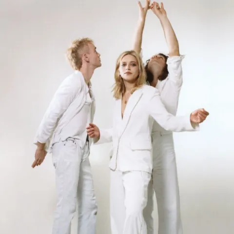 whenyoung — Never Let Go cover artwork